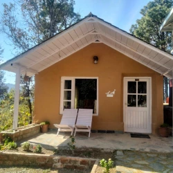 CRIMSON COTTAGE (C6)